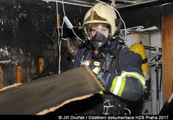 V Nuslích hořela kuchyň, požár způsobila technická závada
