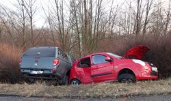 Vyproštění dvou osob po dopravní nehodě v Paskově