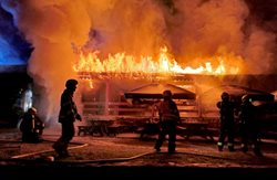 Ve vodáckém kempu v Lokti vyhořela budova s bufetem