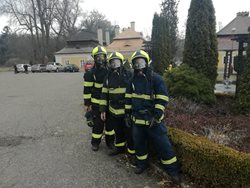 Členové  SDH Nová Ves I absolvovali školení  v hasičské škole