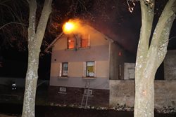 Požár rodinného domu ve Svahách u Plané