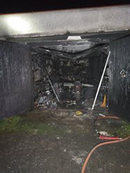 Při požáru garáže byly zničeny tři motorky