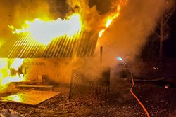 Podvečerní požár mobilního domu v Paskově