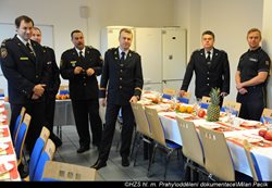 Ředitel pražských hasičů navštívil na Štědrý den sloužící kolegy ze směny A