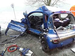 Sníh komplikuje dopravu, u Třebovic skončila dopravní nehoda tragicky