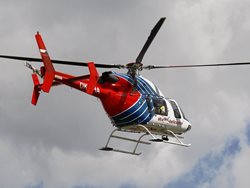 VIDEO Transport zemřelého vrtulníkem