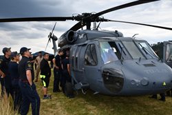 VIDEO: Výcvik s vrtulníkem Black Hawk