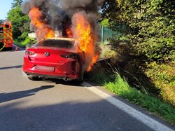Dopravní nehoda s následným požárem v Horní Lhotě
