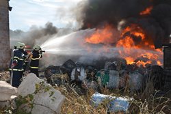  Rozsáhlý požár v Kutné Hoře si vyžádal vysoké nasazení hasičů a letecké hašení
