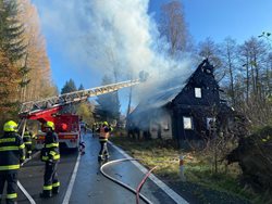 Požár chalupy v blízkosti obce Brtníky