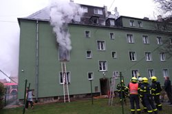 Ranní požár bytu v Opavě za půl milionu korun