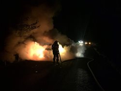 K požáru osobního automobilu vyjely dvě jednotky hasičů. 