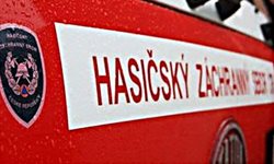 Dvě osoby zraněny při nehodě osobního vozu v obci Halenkov na Vsetínsku. 