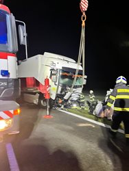 Tragická nehoda na silnici č. 11 u Lovčic