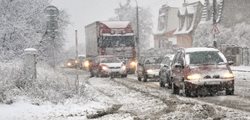 Hasiči vyjížděli  v Královéhradeckém kraji díky sněžení  dnes nejčastěji k dopravním nehodám 