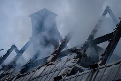 Požár střechy rodinného domu v Mankovicích na Novojičínsku.