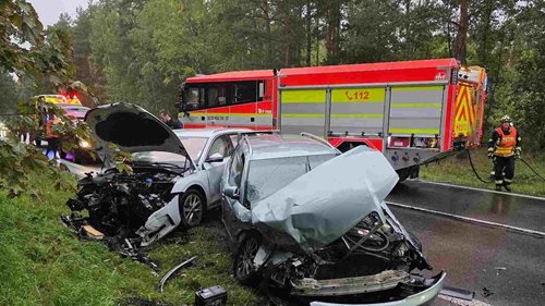 Šestnáct výjezdů k nehodám za jediný víkend. Několik havárií skončilo zraněním