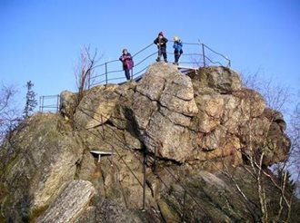 rozhledna-bradlo.jpg