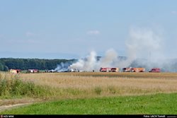 Dva požáry na polích v MS kraji, hasiči zachránili pole s obilím