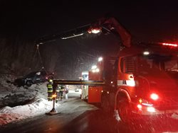 Dopravní nehoda tří osobních vozidel