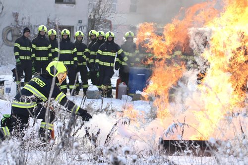 Cvičíme mladé hasiče, aby z nich byli skuteční profesionálové