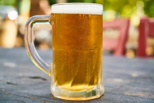 Tvrdil, že vypil jen tři piva, nadýchal téměř tři promile