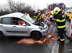 Dopravní nehody a požár automobilu