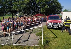 V Rychnově nad Kněžnou se zúčastnily stovky dětí Dne IZS