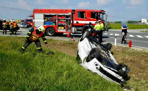 Při dopravní nehodě u Pohořelic se zranila žena a dvě děti