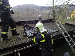 Požár chatky v obci Řeka na Frýdecko-Místecku vznikl od komína