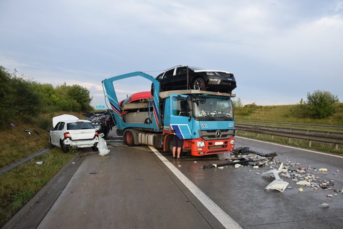 er-(1).jpg