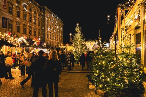 Předvánoční nákupy pod dohledem: Policie varuje a radí, jak předejít krádežím a podvodům