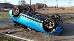V Baštínově havaroval řidič s osobním vozidlem