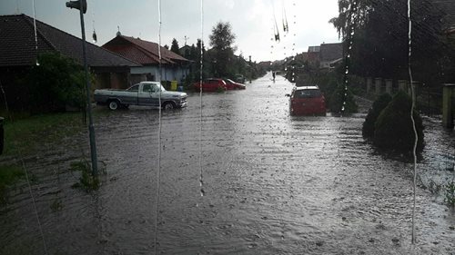 Podvečerní bouřka zaměstnala jihomoravské hasiče