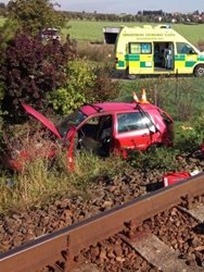 Srážka vlaku s osobním automobilem skončila tragicky