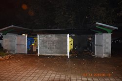 Série požárů kontejnerů