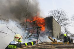 Požár hospodářské budovy na Opavsku