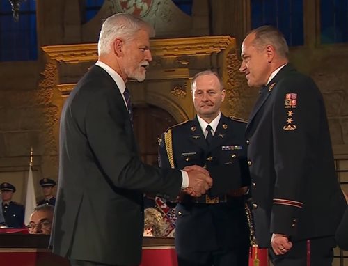 Generál HZS obdržel státní vyznamenání za zásluhy