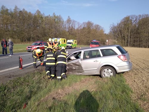 Těžká dopravní nehoda u Svatbína