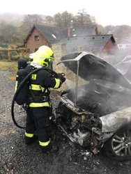 Požár osobního auta v Domaslavicích