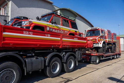 Hasiči z Česka a Slovenska odjeli do Francie čelit ničivým požárům