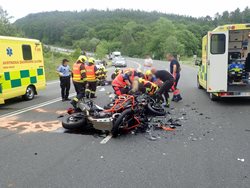 Dva životy si vyžádal střet motocyklů na silnici I/50 nedaleko Střílek na Kroměřížsku