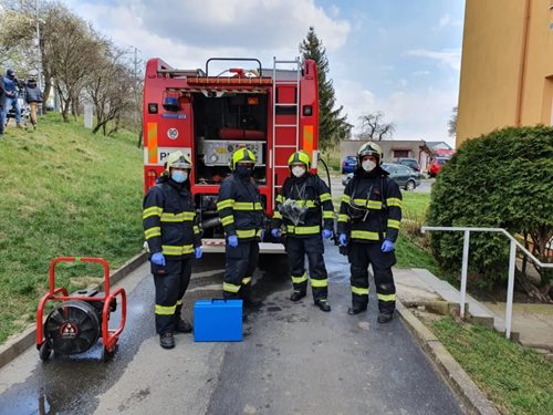 Hasiči desinfikovali domy v rizikové oblasti