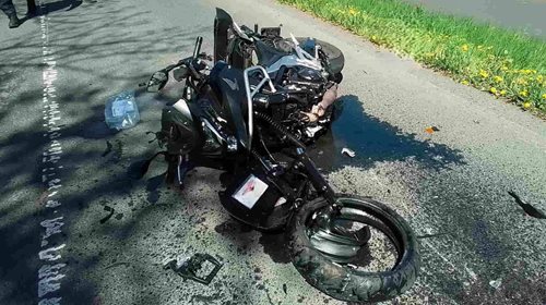 Boj o život přímo na dálnici. Motocyklista svým zraněním podlehl
