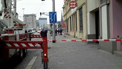 V Olomouci spadla část omítky