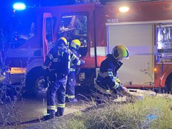 Při požáru vybavení bytu v Praze 4 zemřel člověk, plameny rychle uhasili hasiči ze dvou jednotek
