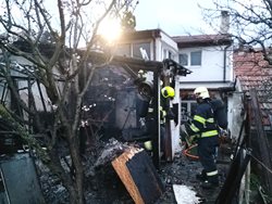 Hasiči uchránili jsme rodinný dům