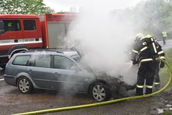 Jak se zachovat při požáru dopravního prostředku