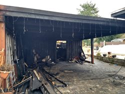 Požár garáže v Jičíně