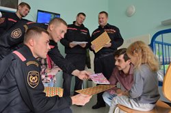 Hasiči z Frýdku-Místku se vzorně starají o dětskou nemocnici